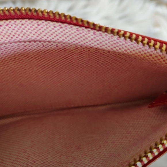 Dooney & Bourke Patent Leather Wristlet w/COA - Picture 5 of 7